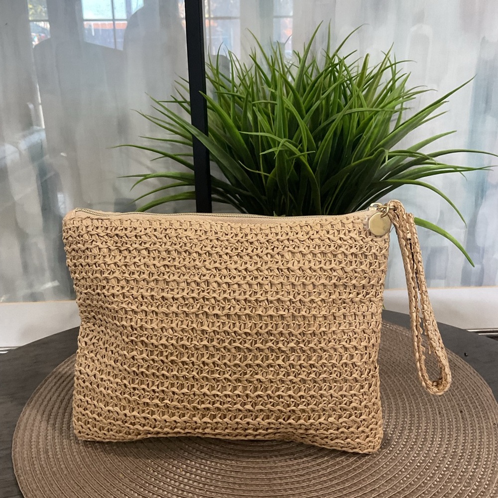 Tan Raffia Woven Wristlet - Picture 3 of 8